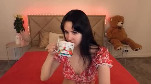 Violette online show from March 19, 7:23 am