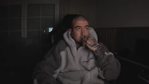 Snapshot of berto3389 chatting on November 30, 1:42 am berto3389 online show from November 30, 1:42 am