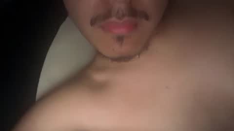 Snapshot of berto4728 chatting on June 6, 3:00 am berto4728 online show from June 6, 3:00 am