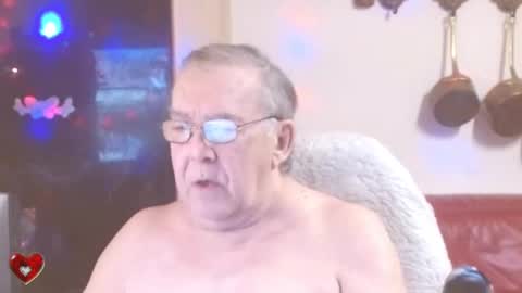 Snapshot of best127 chatting on February 22, 11:35 am jean online show from February 22, 11:35 am