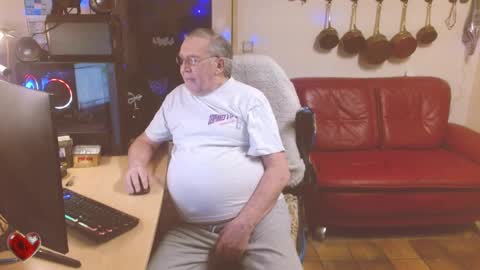 Snapshot of best127 chatting on February 22, 2:41 pm jean online show from February 22, 2:41 pm