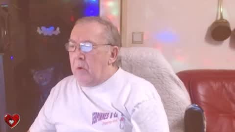 Snapshot of best127 chatting on February 23, 3:51 pm jean online show from February 23, 3:51 pm