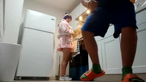 Snapshot of bestia_bella_sex chatting on January 20, 2:22 am Rugal y angel online show from January 20, 2:22 am