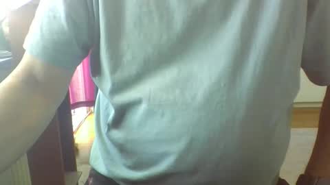 Snapshot of bestmann979994 chatting on April 30, 12:22 pm bestmann979994 online show from April 30, 12:22 pm