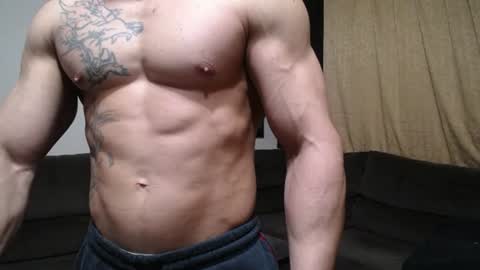 Snapshot of bestmuscle chatting on June 28, 8:59 pm bestmuscle online show from June 28, 8:59 pm