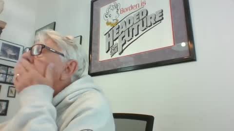 bestshot1951 online show from December 12, 5:04 pm