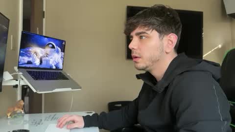 Snapshot of bestsubscriber chatting on February 11, 8:20 pm Best Subscriber online show from February 11, 8:20 pm