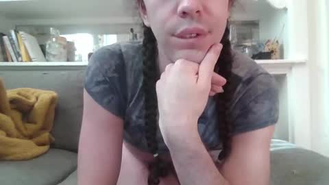 GG online show from November 4, 5:23 pm