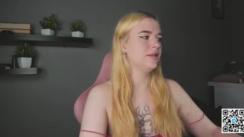 Snapshot of betany_fokss chatting on July 24, 2:31 am Bella Schedule GMT2 Mon Tue Wed Thu Fri Sat Sun 8 am from 2pm online show from July 24, 2:31 am