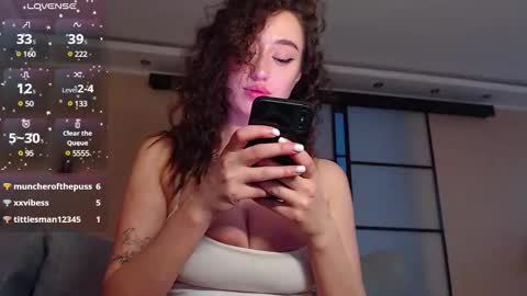 Elizabeth online show from March 6, 12:19 pm