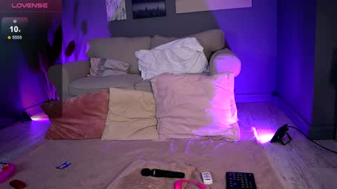 Betty online show from February 5, 4:06 am