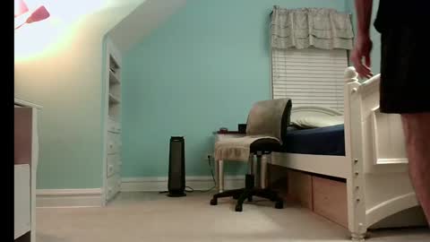 Snapshot of betterwithu2 chatting on January 1, 2:30 am betterwithu2 online show from January 1, 2:30 am