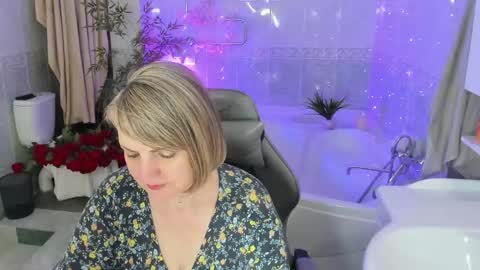 Betty online show from May 17, 1:14 am