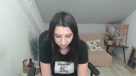 bettyjamess online show from December 14, 9:14 am