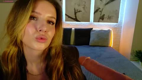 Betty online show from March 26, 8:47 pm