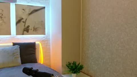 Betty online show from April 12, 8:25 pm