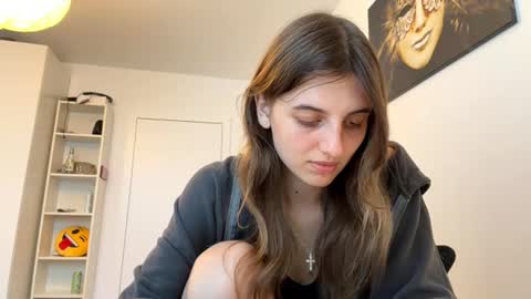 Snapshot of beulahweikert chatting on July 28, 5:12 pm Lina online show from July 28, 5:12 pm