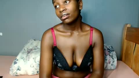 Snapshot of beverly_bay chatting on May 31, 1:29 pm beverly online show from May 31, 1:29 pm