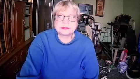 BeverlyQCynia online show from November 21, 1:43 pm