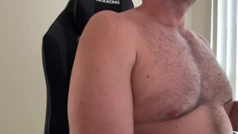 Snapshot of bfree121 chatting on January 9, 6:27 am bfree121 online show from January 9, 6:27 am