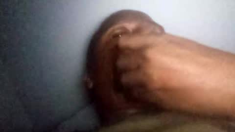 Snapshot of bi582945 chatting on March 16, 10:47 pm bi582945 online show from March 16, 10:47 pm