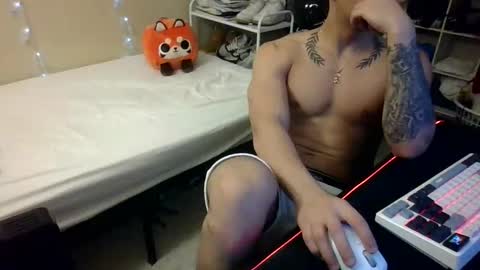 Snapshot of bian03 chatting on February 16, 11:23 pm bian03 online show from February 16, 11:23 pm