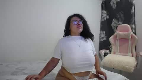 Snapshot of bianca_boobs chatting on September 25, 9:24 am Bianca Tuesday to Sunday from 2am to 6am UTC-5 online show from September 25, 9:24 am