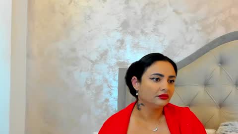 Snapshot of bianca_vale chatting on June 22, 4:53 am Bianca Vale online show from June 22, 4:53 am