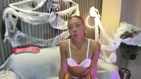 biancaa__18 online show from October 28, 12:19 pm