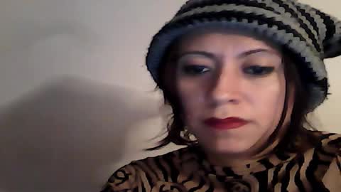 Snapshot of biancamirage1 chatting on February 2, 12:31 am Bianca Mirage online show from February 2, 12:31 am