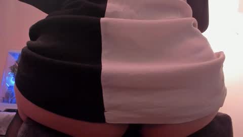 Snapshot of biancamirage1 chatting on February 20, 2:17 pm Bianca Mirage online show from February 20, 2:17 pm