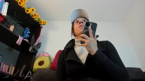 Snapshot of biancamirage1 chatting on March 3, 2:23 pm Bianca Mirage online show from March 3, 2:23 pm