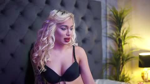 Snapshot of biankaviper chatting on June 22, 8:28 pm Bianka online show from June 22, 8:28 pm