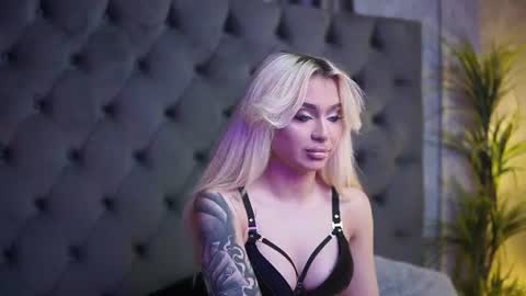 Snapshot of biankaviper chatting on July 2, 8:48 pm Bianka online show from July 2, 8:48 pm