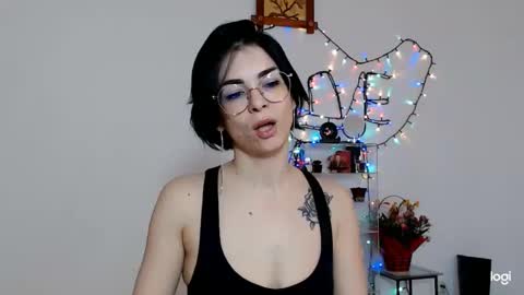 innasugarwild online show from March 4, 7:47 am