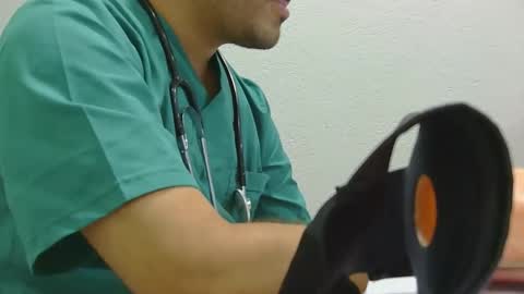 Snapshot of bidoc74 chatting on September 9, 9:14 pm bidoc74 online show from September 9, 9:14 pm