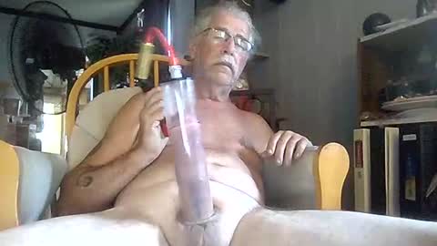 Snapshot of big69cock1945778 chatting on July 3, 7:42 pm big69cock1945778 online show from July 3, 7:42 pm