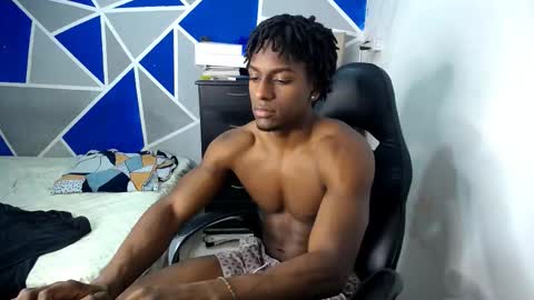 Snapshot of big_black11 chatting on October 5, 5:17 am big_black11 online show from October 5, 5:17 am