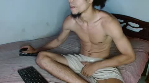 Snapshot of big_boy_lee chatting on December 4, 3:05 am Camilo online show from December 4, 3:05 am