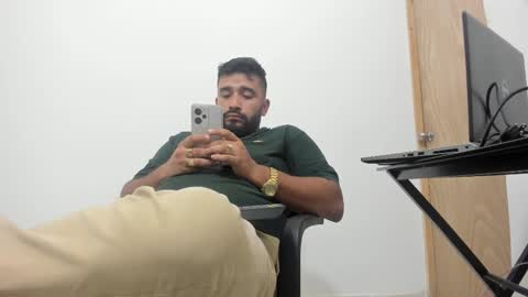 Tommy online show from October 28, 1:53 am