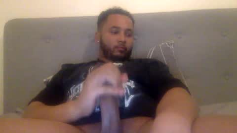 Snapshot of big_daddy333 chatting on March 10, 7:07 pm big_daddy333 online show from March 10, 7:07 pm