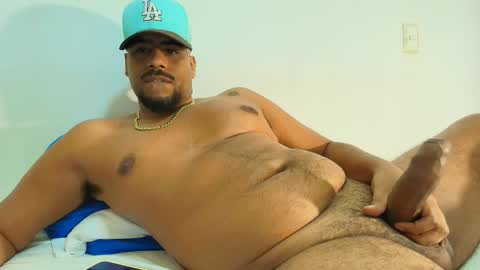 ALEXIS UNIVERSE  IM ON VACATION Ill come after  Kisses for that ass. online show from March 26, 10:59 pm