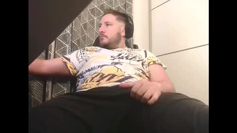 bigbroly88 online show from November 9, 6:01 am