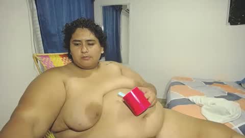Snapshot of big_small_horny chatting on September 23, 12:35 am Milena And Luz online show from September 23, 12:35 am