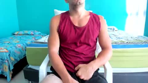 Snapshot of big_white_dick7 chatting on March 31, 1:44 pm temporarily free online show from March 31, 1:44 pm