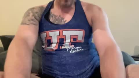 Snapshot of bigators chatting on September 25, 6:00 pm bigators online show from September 25, 6:00 pm