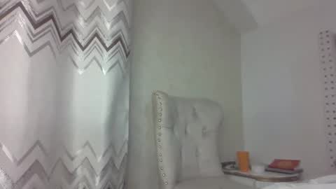 Snapshot of bigbaby004 chatting on October 2, 7:21 pm bigbaby004 online show from October 2, 7:21 pm