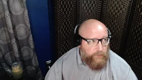 BigBear4Cuddles online show from June 23, 2:09 am
