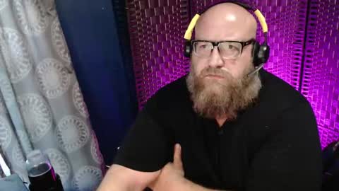 BigBear4Cuddles online show from July 31, 11:15 pm