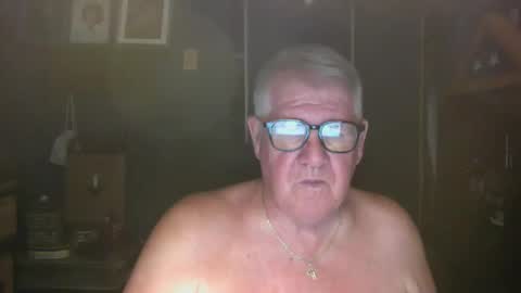 Snapshot of bigbeerdrinker1 chatting on April 24, 3:53 am bigbeerdrinker online show from April 24, 3:53 am